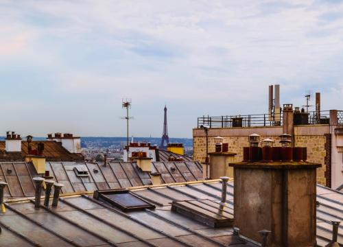 Que faire si ma toiture fuit pendant un orage ?
